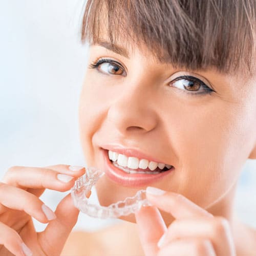 Clear aligners Lakewood Orthodontics in Lee's Summit MO and Mission, KS